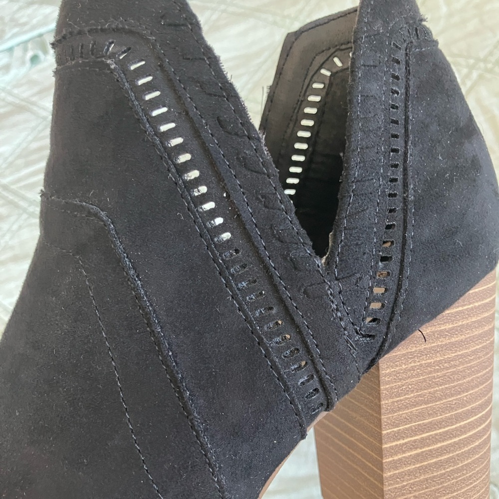 Fergalicious Booties - Picture 6 of 10